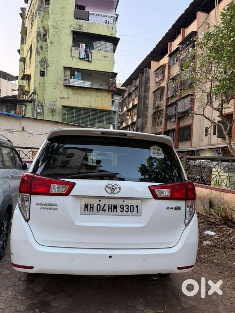 Toyota Innova Crysta 2016 Diesel Well Maintained