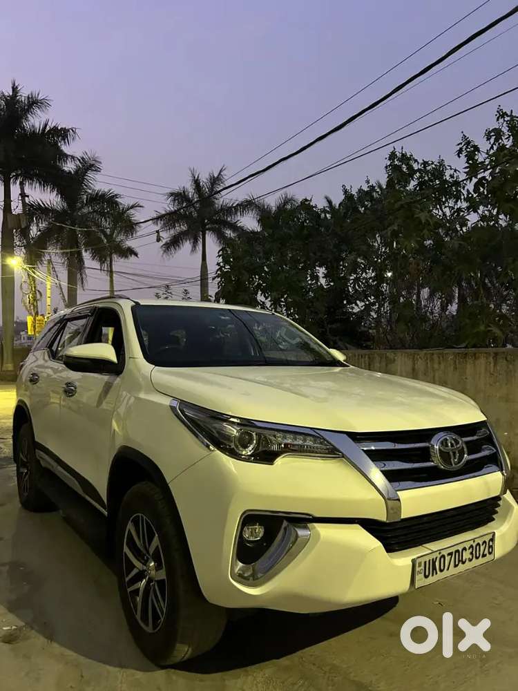Toyota Fortuner Diesel 4x4 - Cars in THDC Colony, Dehradun - 1831852427