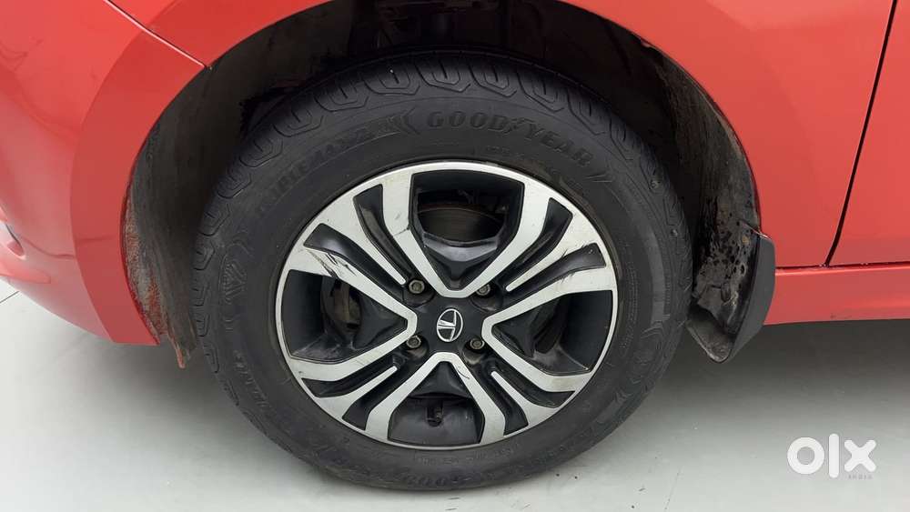 Tata Tiago 1.2 Revotron Xt Option, 2022, Petrol