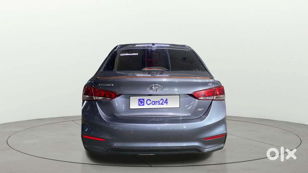 Hyundai Verna 1.6 Vtvt Sx, 2018, Petrol