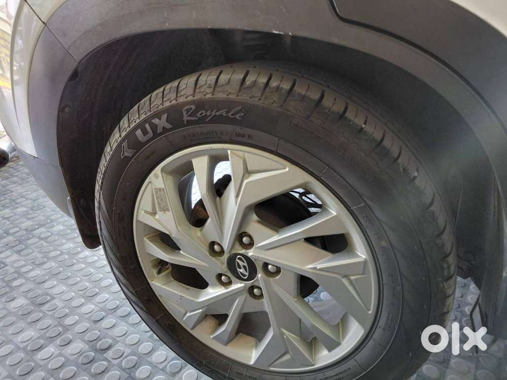 Hyundai Creta With Fancy Number 0004