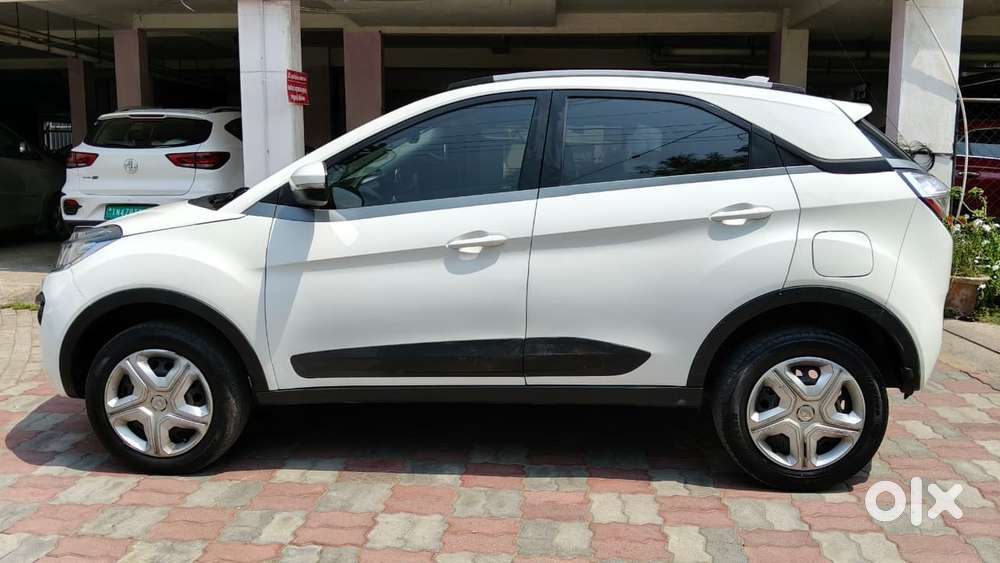 Tata Nexon 1.5 Revotorq Xt, 2018, Diesel