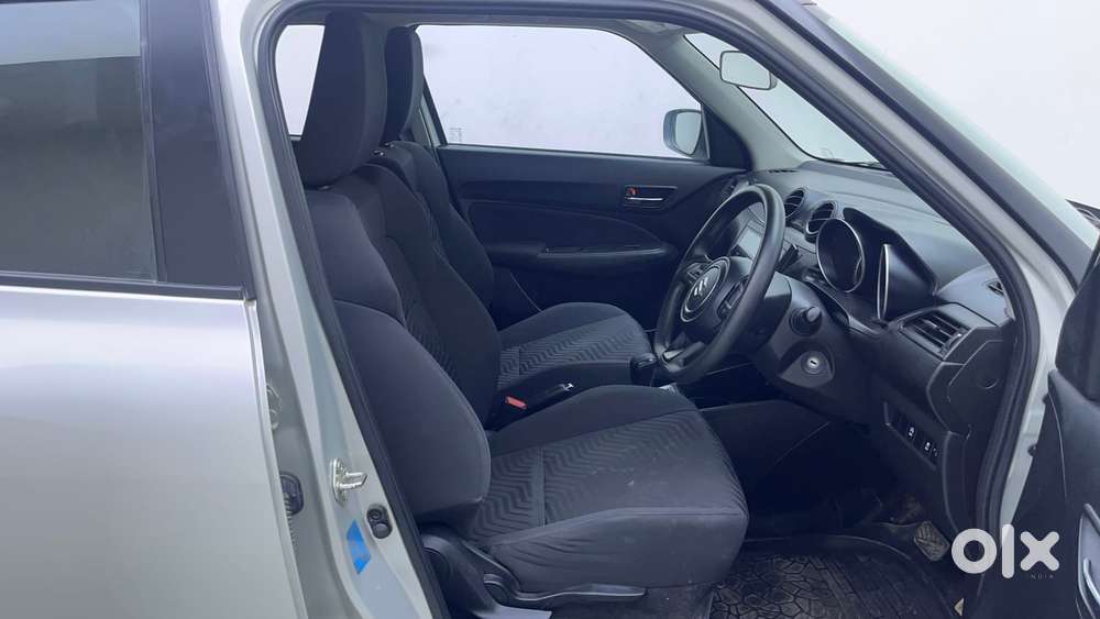 Maruti Suzuki Swift Amt Vvt Vxi, 2022, Petrol