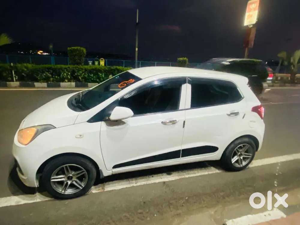 Hyundai Grand I10 2016 Petrol 60000 Km Driven