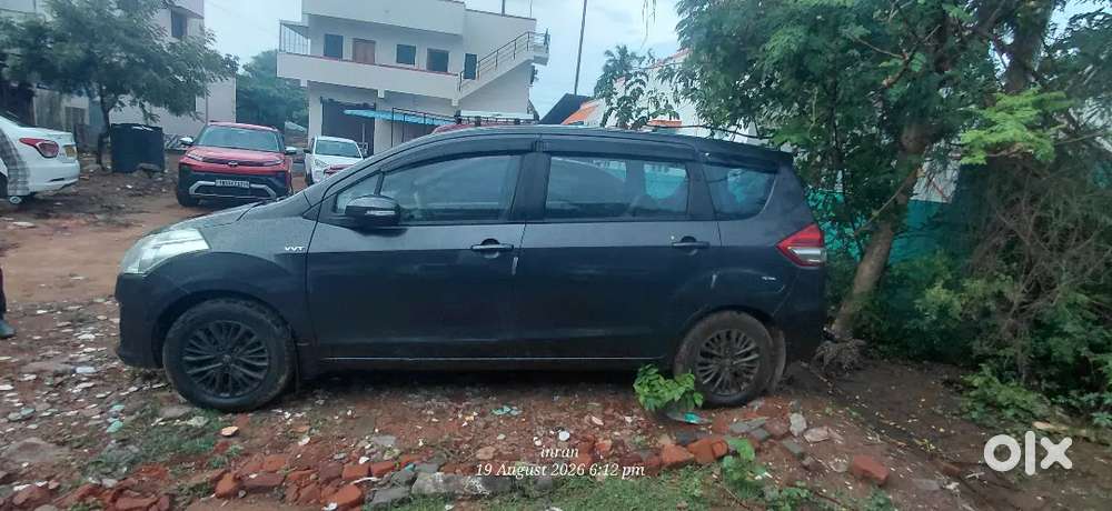 Maruti Suzuki Ertiga Lxi 2014 Variant