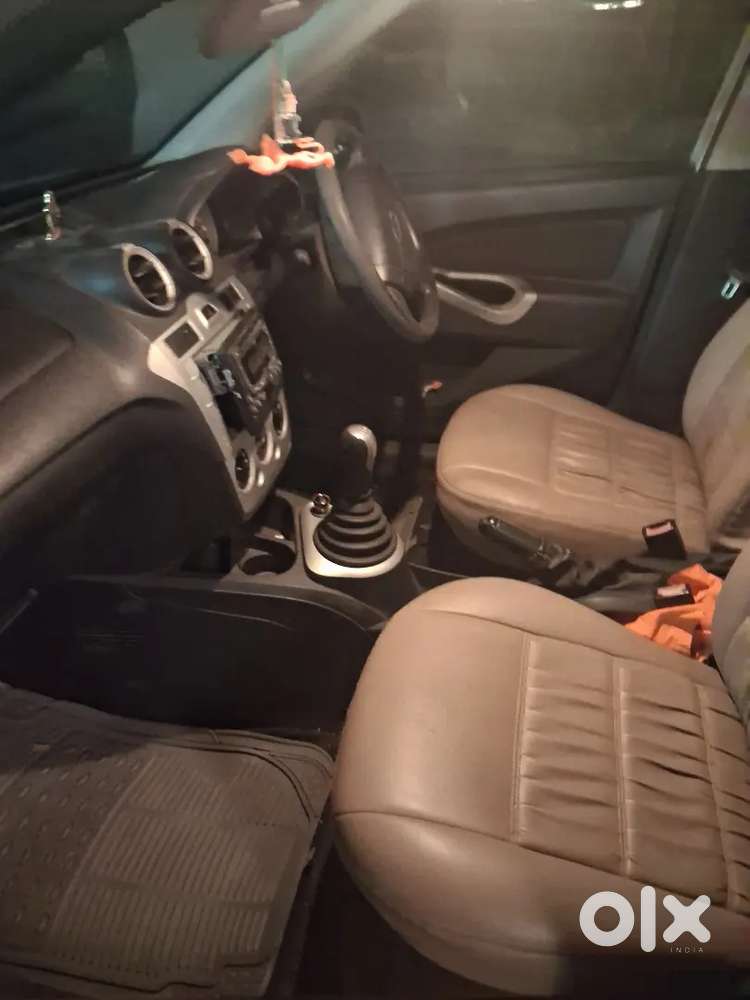 Ford Figo Titanium Plus 2011 Petrol Manual