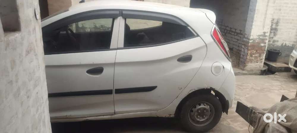 Hyundai Eon 2012 Lpg 130000 Km Driven