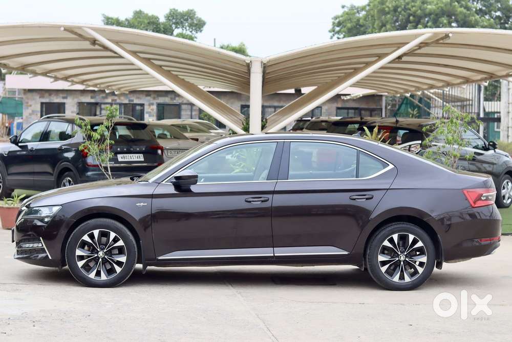 Skoda Superb 2.0 L&k Tsi At, 2021, Petrol