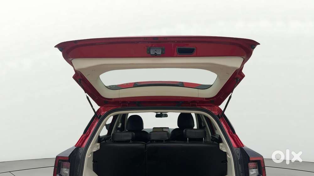 Mahindra Xuv 3xo Ax5l 1.2 Petrol At, 2024, Petrol
