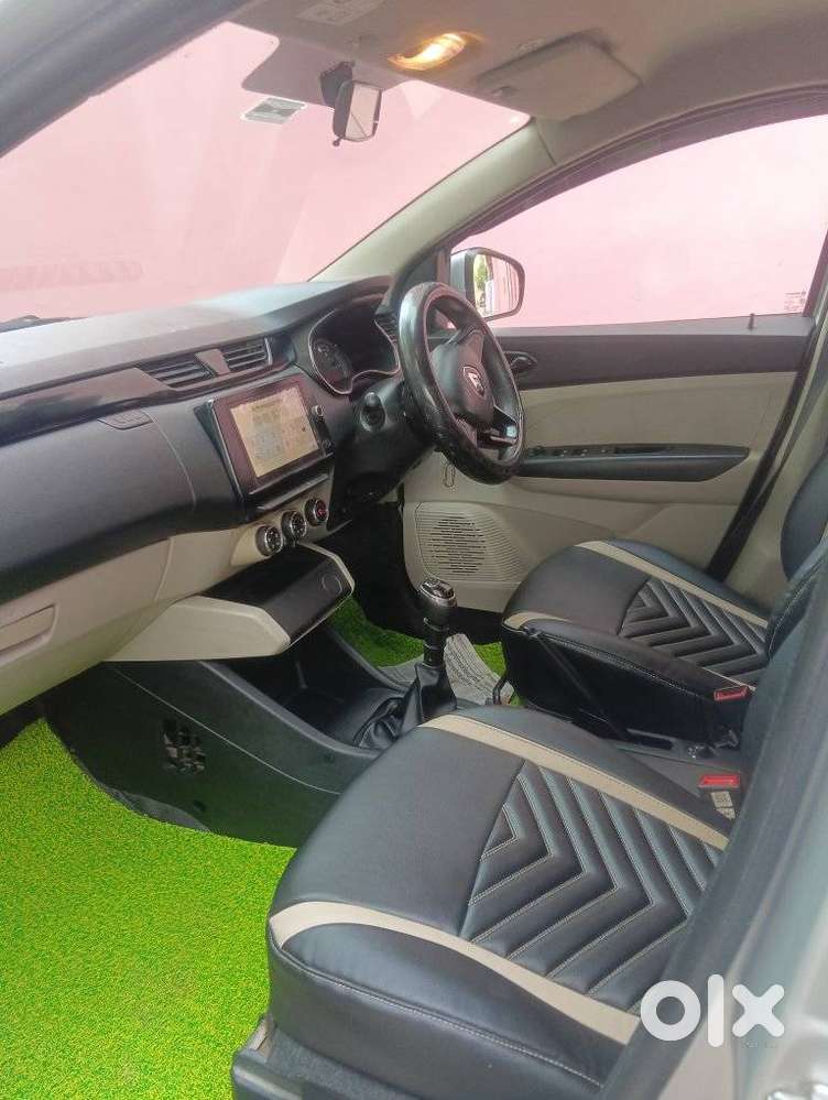 Renault Triber, 2021, Petrol