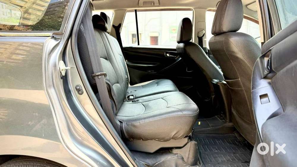Toyota Innova Crysta 2.4 G Mt 8s, 2017, Diesel