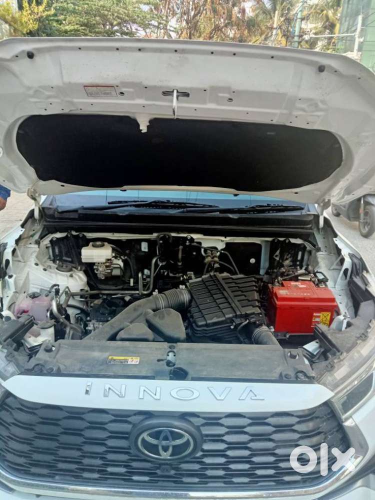 Toyota Innova Hycross 2.0 Zx Hybrid 7 Str, 2024, Petrol