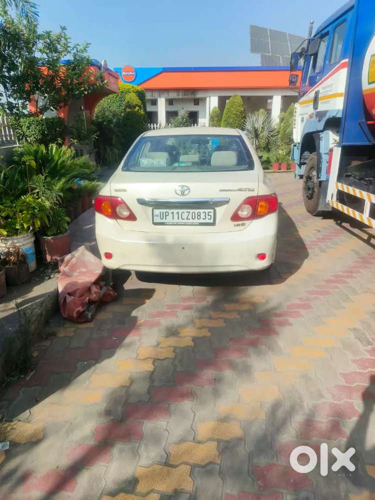 Toyota Corolla Altis 2010