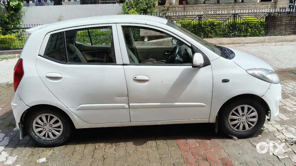 Hyundai I10 2013 Cng & Hybrids Well Maintained