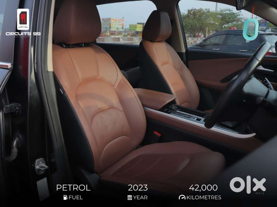 Mg Hector Plus, 2023, Petrol