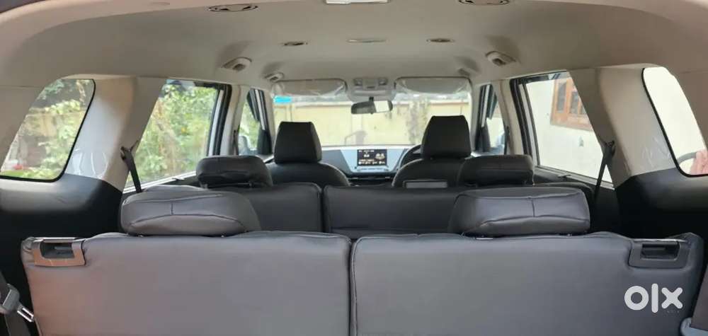 Like-new, Kia Carens, Save ₹2l+ Petrol, Dec 2024, With Accessories
