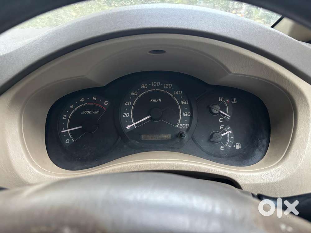 Toyota Innova 2.5 G (diesel) 7 Seater, 2005, Diesel