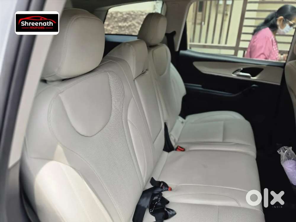 Mahindra Xuv700 2.2 Ax 7 Diesel Mt Luxury Pack Str, 2024, Diesel