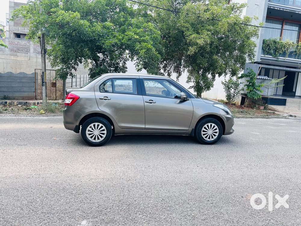 Maruti Suzuki Swift Dzire Vxi Optional, 2016, Petrol