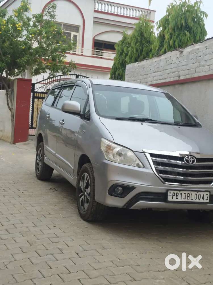 Toyota Innova 2.5 G4 2015