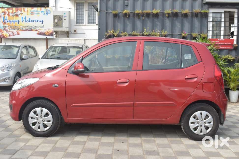 Hyundai I10 Sportz At, 2013, Petrol