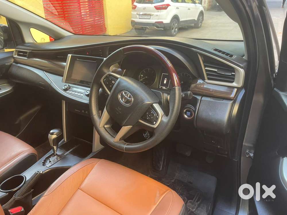 Toyota Innova Crysta 2.8z Automatic, 2018, Diesel