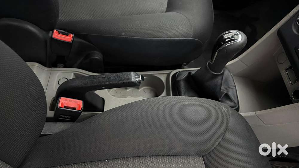 Tata Tiago Xe, 2018, Petrol
