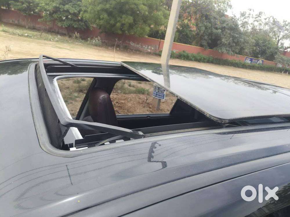 Toyota Innova Hycross 2.0 Vx (o) Hybrid 7 Str, 2025, Petrol