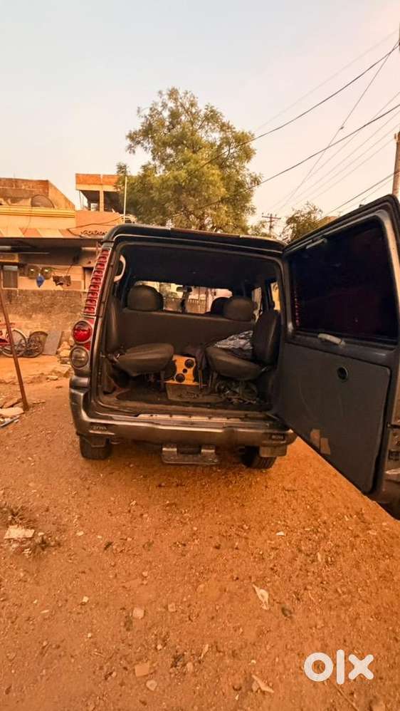 Mahindra Diesel Car 2006
