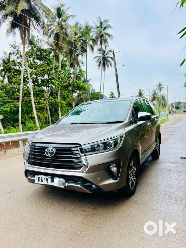 Toyota Innova Crysta 2.4 V, 2022, Diesel