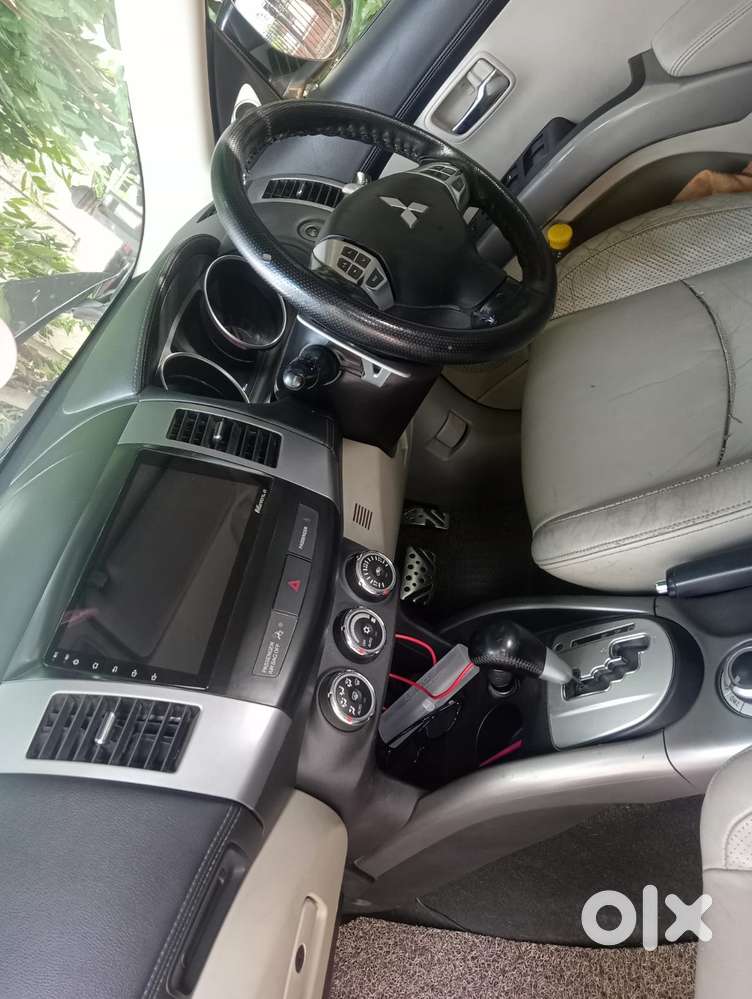 Mitsubishi Outlander 2.4, 2012, Cng & Hybrids
