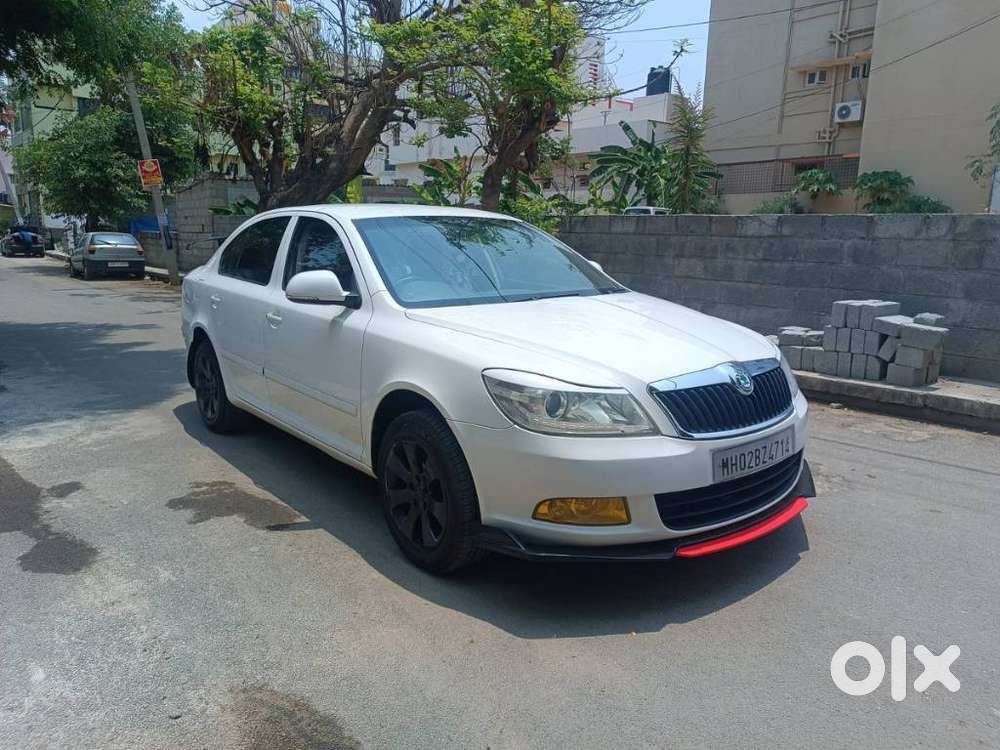 Skoda Laura 1.8 Tsi Ambiente, 2010, Petrol