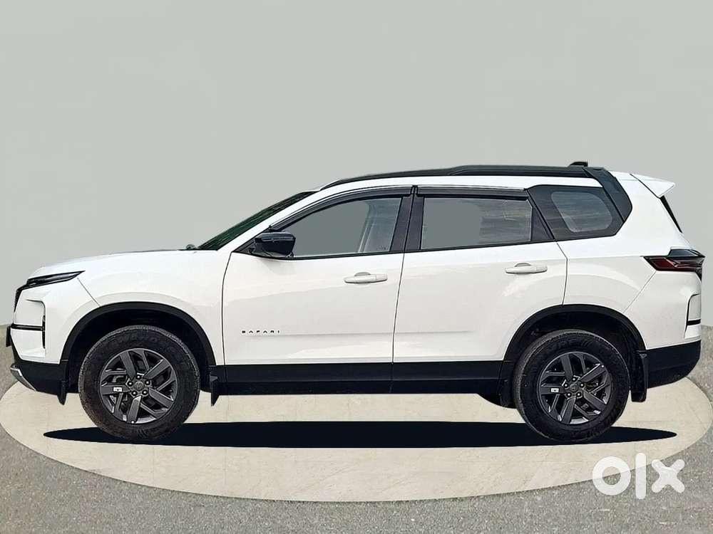 Tata Safari Pure Plus At, 2025, Diesel