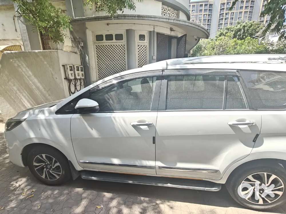 Innova Crysta Gx Plus 8 Seater Yaxi For Sale
