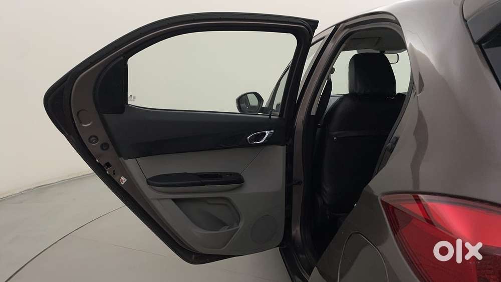 Tata Tiago 1.2 Revotron Xz Wo Alloy, 2016, Petrol
