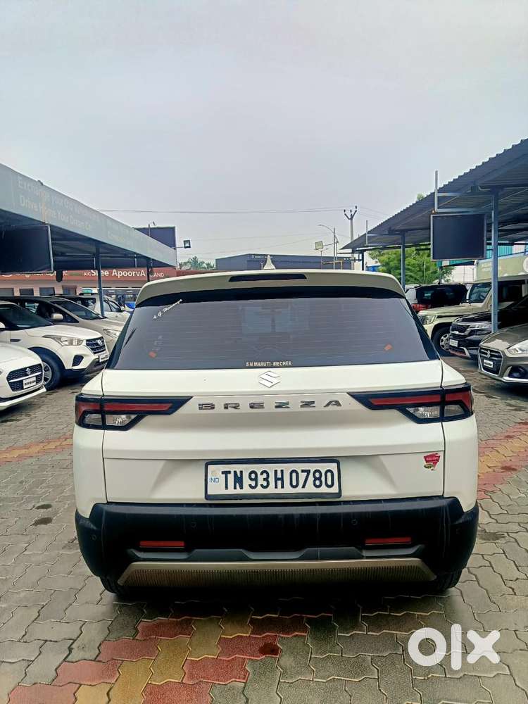 Maruti Suzuki Brezza 1.5 Vxi Smart Hybrid, 2023, Petrol