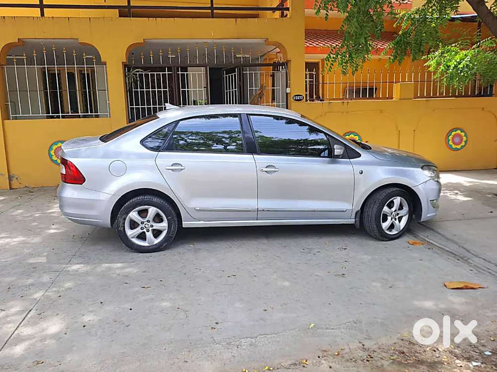 Skoda Rapid Elegance 2014 Diesel Manual