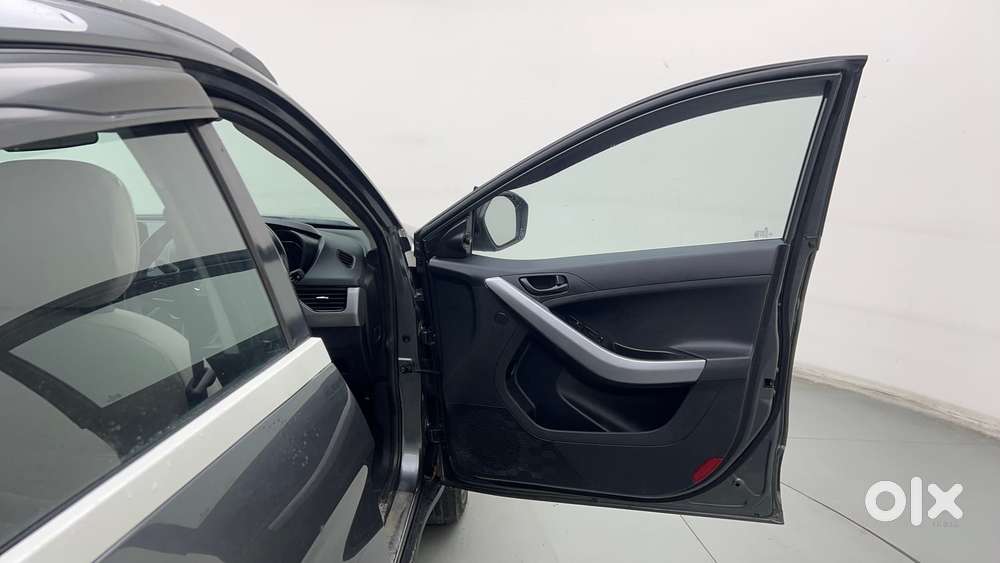 Tata Nexon 1.2 Revotron Xma Amt (s), 2022, Petrol