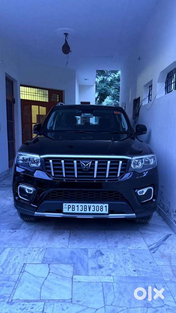 Mahindra Scorpio-n 2025 Diesel 13700 Km Driven