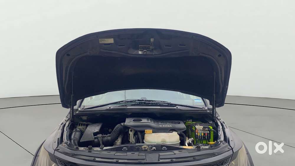 Tata Hexa 2.2 Xta 4x2 7 Str, 2018, Diesel