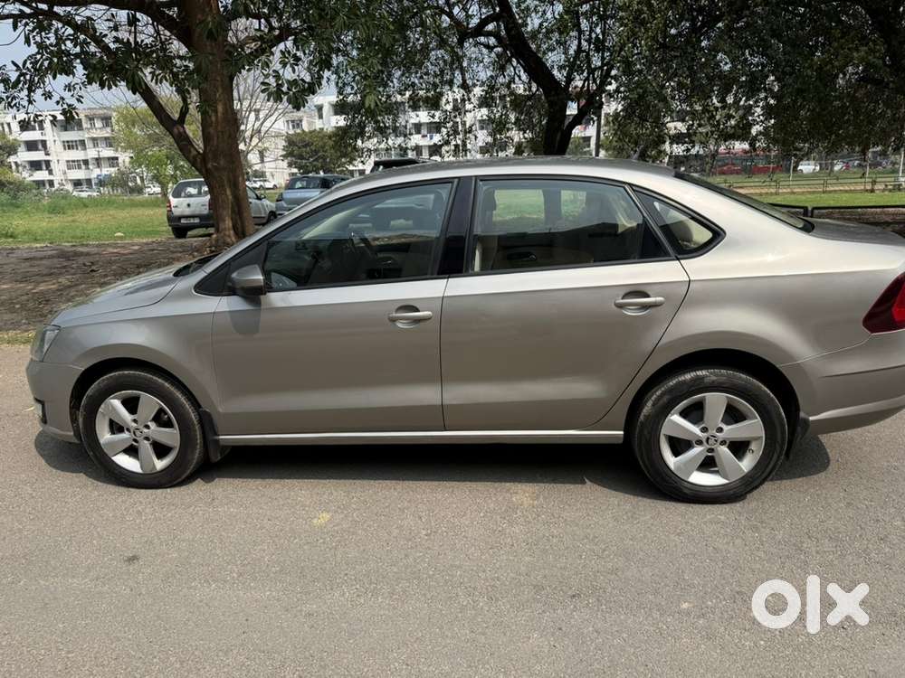 Skoda Rapid Petrol Manual 2017