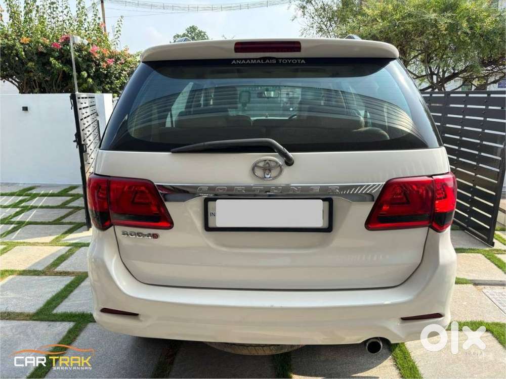 Toyota Fortuner 2011-2016 4x2 Manual, 2013, Diesel