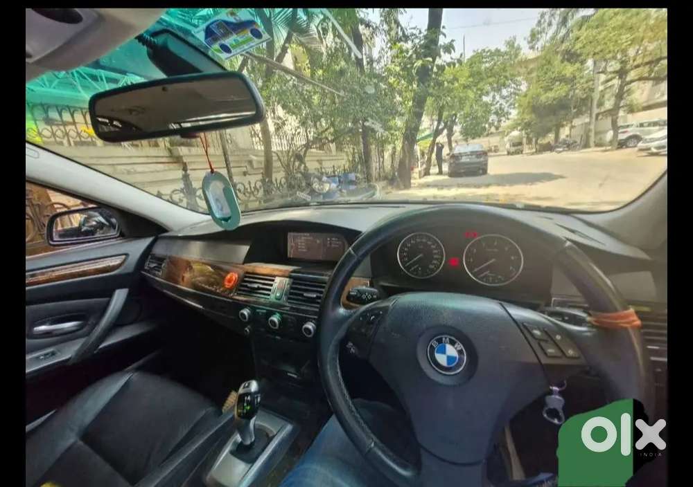 Bmw 5 Series 2010 Petrol 25000 Km Driven