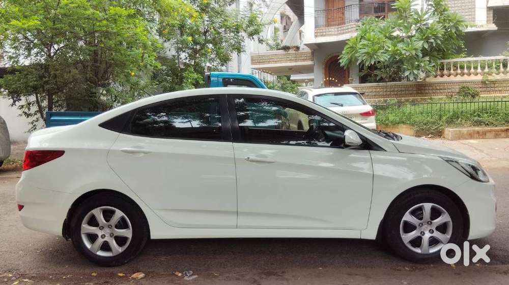 Hyundai Verna Fluidic 1.6 Vtvt Sx, 2012, Petrol