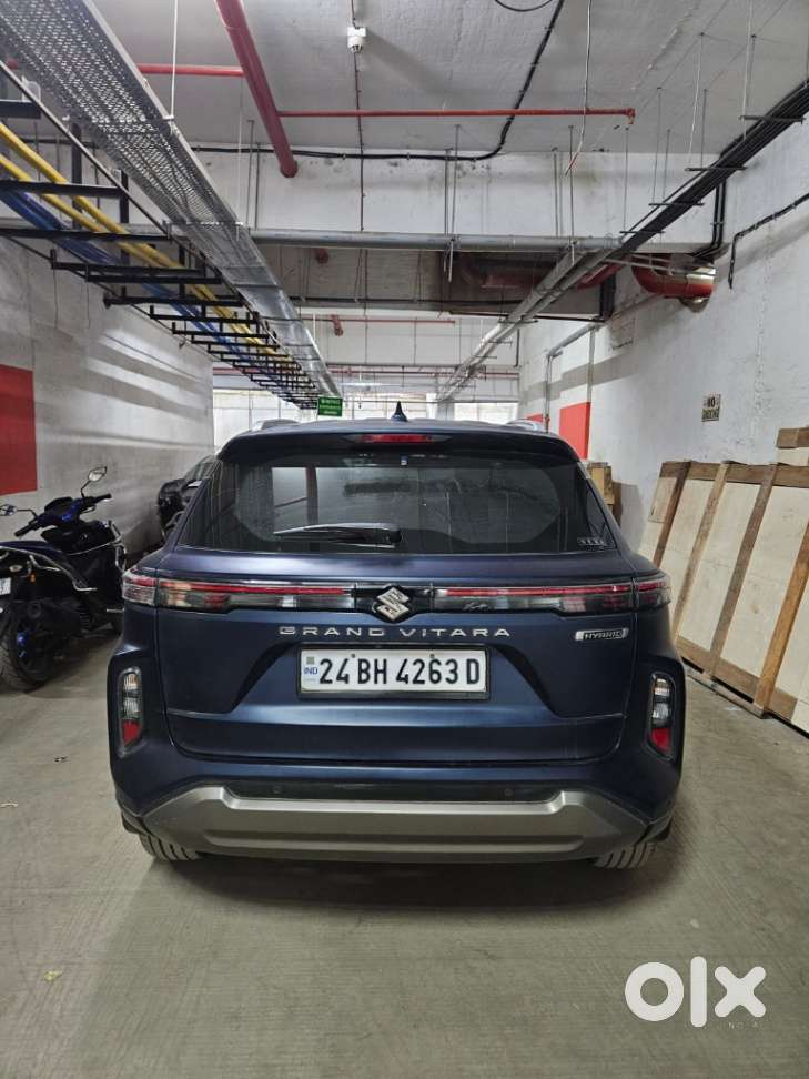 Maruti Suzuki Grand Vitara 1.5 Alpha Plus Intelligent Hybrid Ecvt, 2..