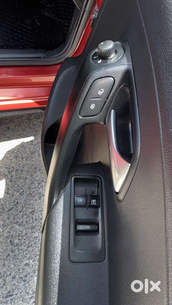 Volkswagen Polo 1.0 Tsi Comfortline At, 2021, Petrol