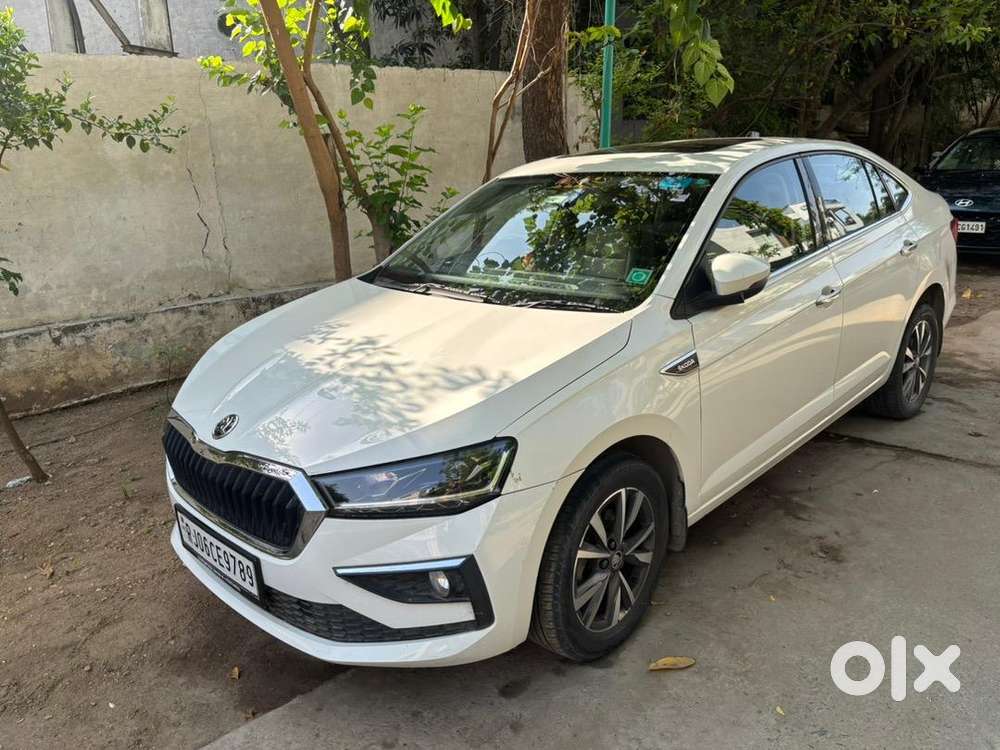 Skoda Slavia 2022 Petrol Well Maintained