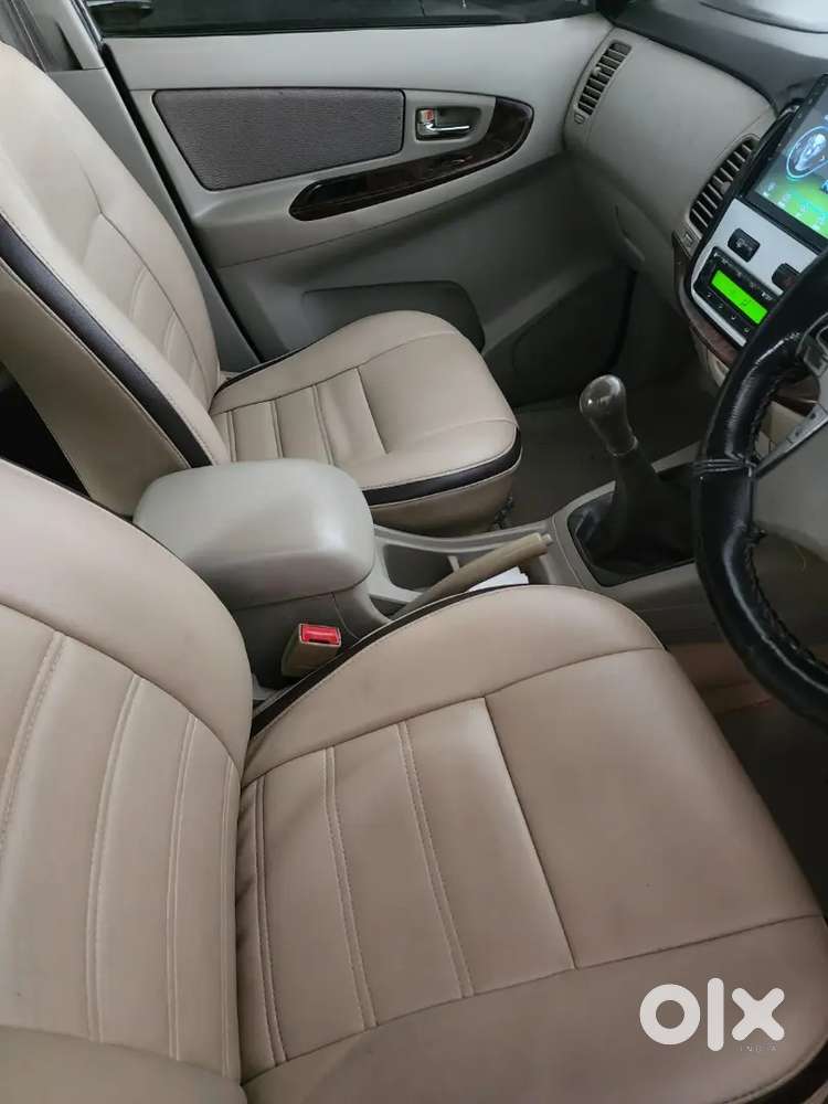 Toyota Innova 2.5 Vx 2012