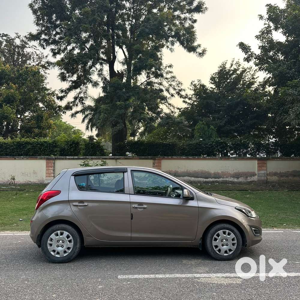 Hyundai I20 Sportz 1.2 Bs-iv, 2013, Diesel