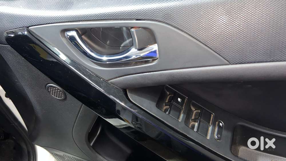 Tata Nexon Fearless Plus S Purple 1.5 Revotorq Diesel 6amt Dual Tone..